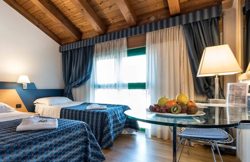 Dossobuono Hotel | West Point Airport Hotel