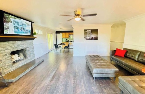 West University House | West Uni|4Bedroom|3Bath|Sleeps15