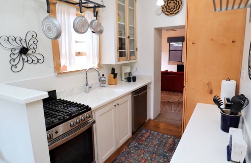 West University House | West University Historic District Bungalow In The Heart Of The Action