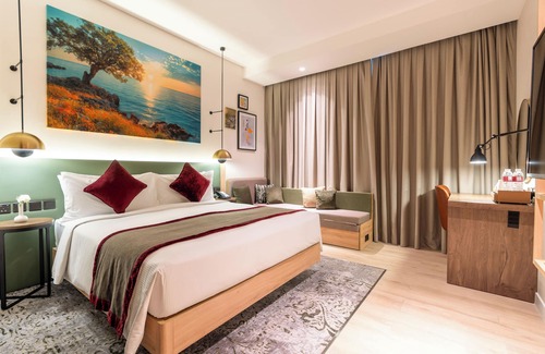 Doha Hotel | West Walk Retaj Hotel