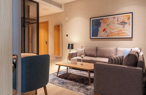 Doha Hotel | West Walk Retaj Hotel