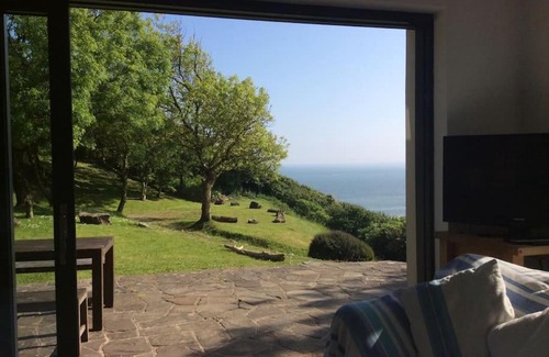 Crynant House | West Winds