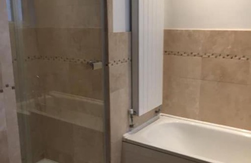 Crynant House | West Winds