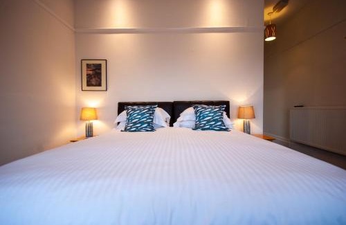 Shanklin House | Westbury Lodge