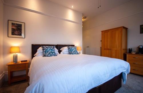 Shanklin House | Westbury Lodge