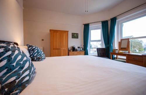 Shanklin House | Westbury Lodge
