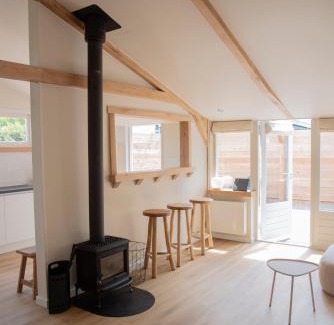 Municipality of Aalsmeer House | Westeindercabin, aan het water en naast Amsterdam