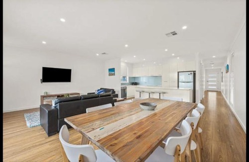 Port Willunga House | Western Breeze