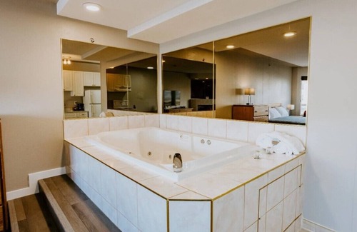 Grande Prairie Hotel | Western Budget Plus Grande Prairie 1