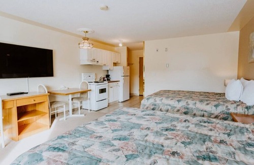 Grande Prairie Hotel | Western Budget Plus Grande Prairie 2