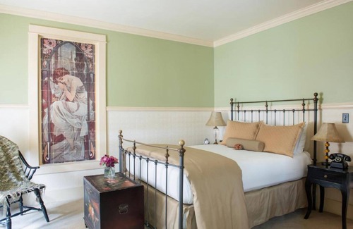 Cody Hotel | Western Charm Awaits in this Cozy Room w/Complimentary Breakfast