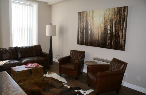 Guelph Hotel | Western Hotel & Executive Suites