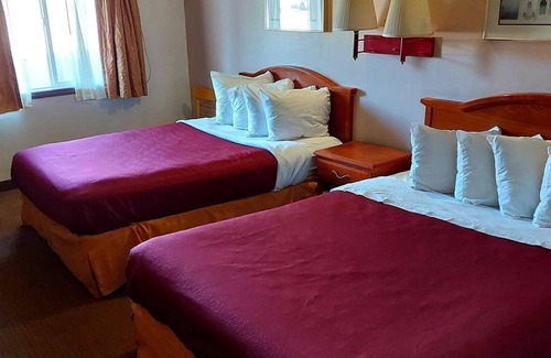 Green River Hotel | Western Inn