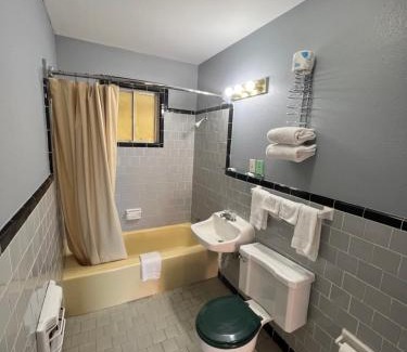 Sayre Hotel | Western Motel