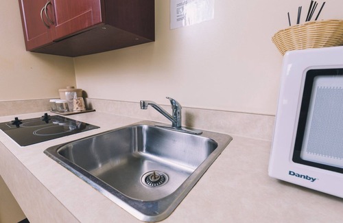 Valleyview Hotel | Western Valley Inn