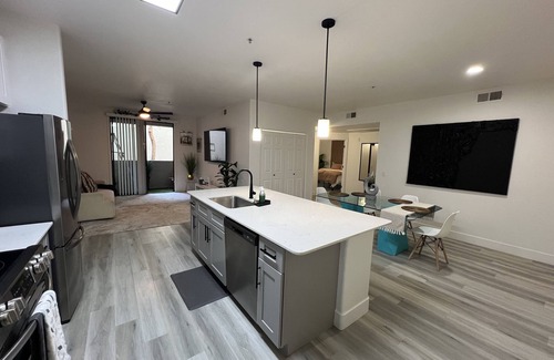Glendale Sports and Entertainment District Apartment | Westgate Luxury Apartment