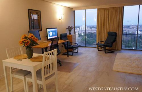 Capitol District House | WestgateAustin - Downtown Austin, Capitol Next Door, 30 Day Rental