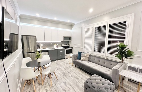 New Toronto Hotel | Westlake Hotel - The Andy Suite