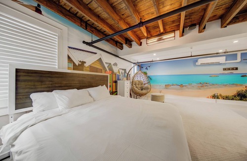New Toronto Hotel | Westlake Hotel - The Beach