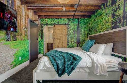 New Toronto Hotel | Westlake Hotel - The Forrest