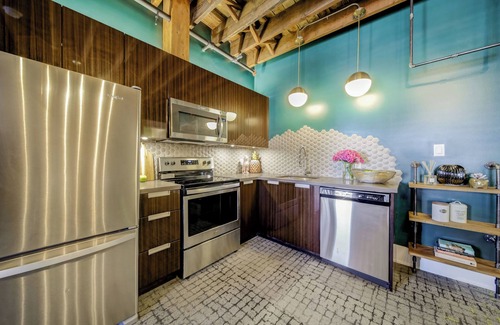 New Toronto Hotel | Westlake Hotel - The Neverly Hills Suite