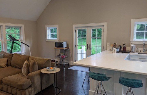 Westport Apartment | Westport Paradise With Every Amenity!
