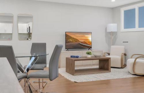 West New Haven Apartment | Westville Nest parking NearYale Newly Renovated