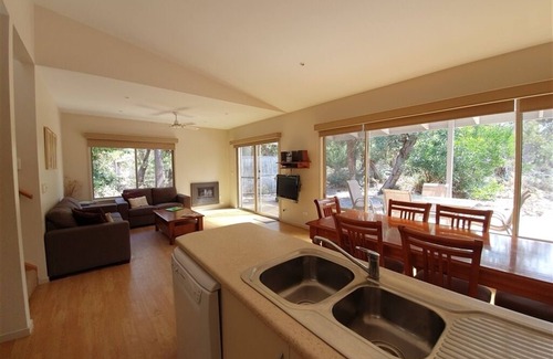 Forge Creek Apartment | Westwind - 1 Nt(waterfront)