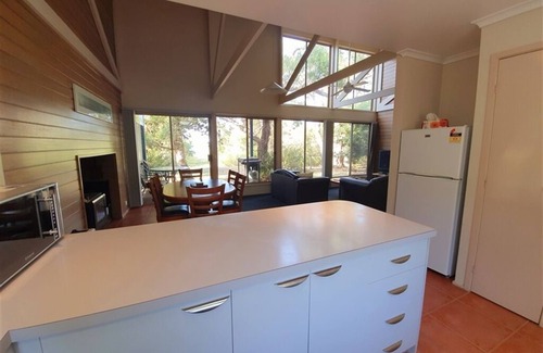 Forge Creek Apartment | Westwind - 1 Nt(waterfront)