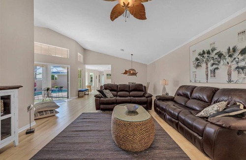 Windward House | Westwind Breezes & Sea, Sand and Sun!