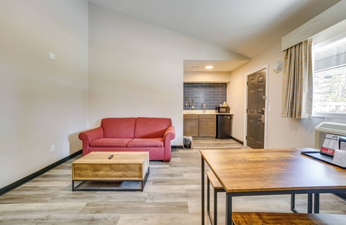 Port Huron Apartment | WFH-Friendly Studio Near Lighthouse Beach!