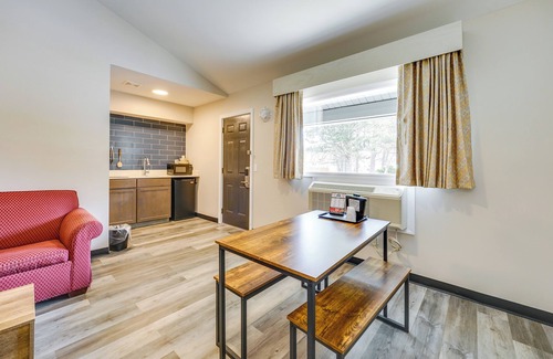Port Huron Apartment | WFH-Friendly Studio Near Lighthouse Beach!