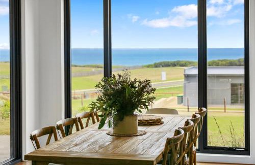 Warrnambool House | Whale Haven
