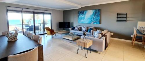 Blythedale Apartment | Whale Watchers Paradise - 7 Sovereign Sands