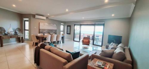Blythedale Apartment | Whale Watchers Paradise - 7 Sovereign Sands