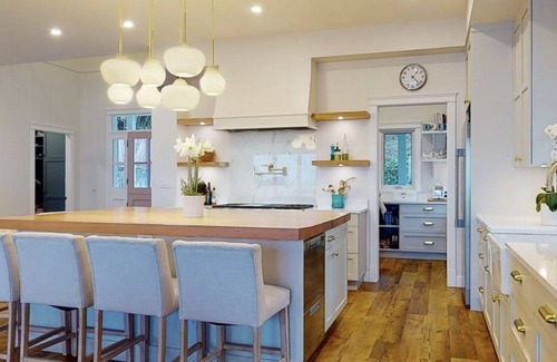 Roberts Creek House | Whale Watching from a Luxury Waterfront Home!