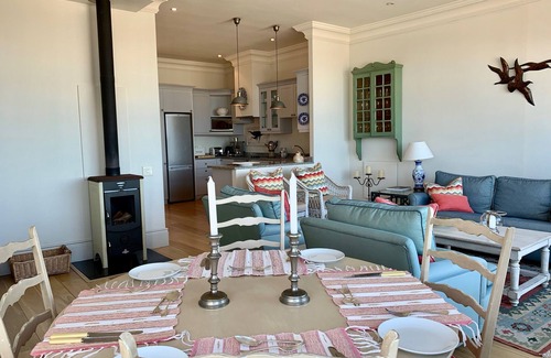Kalk Bay Apartment | Whalehaven: Kalk Bay apt, spectacular sea and harbour views