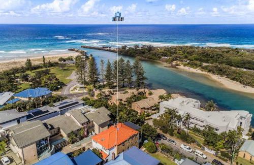 Kingscliff House | Whalespotter - Ocean & Creek View Home by uHoliday