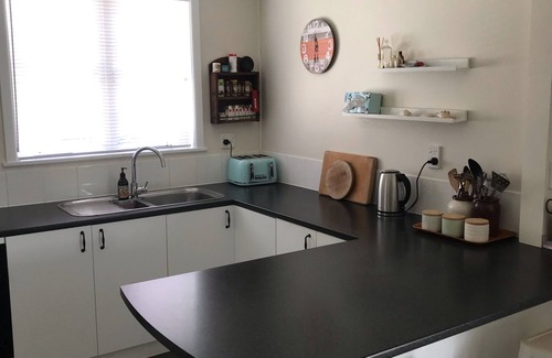 Whangamata House | Whangamata Beach Cottage!