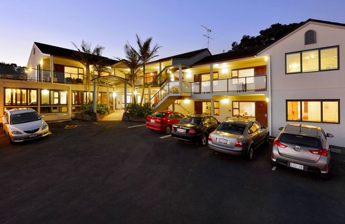 Manly Apartment | Whangaparaoa Lodge Motel
