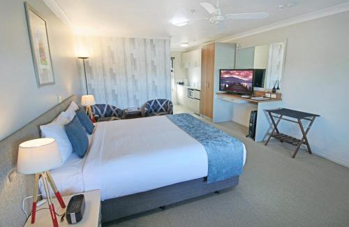 Manly Hotel | Whangaparaoa Lodge