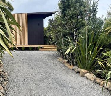 Raglan Apartment | Whare Totahi