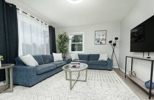 Wheaton House | Wheaton’s Best Getaway