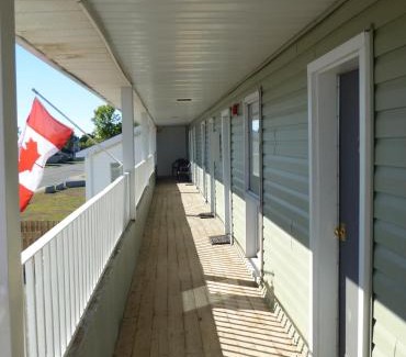 Timiskaming District Hotel | Wheel Inn Motel