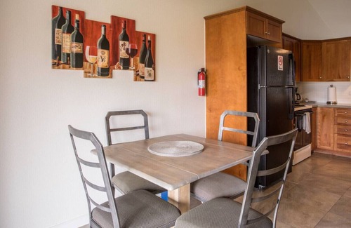 Paradise Valley Village House | Wheelchair-Accessible | Pet Friendly/Huge Yard. North