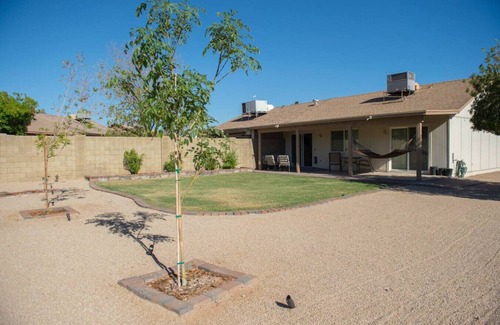 Paradise Valley Village House | Wheelchair-Accessible | Pet Friendly/Huge Yard. North