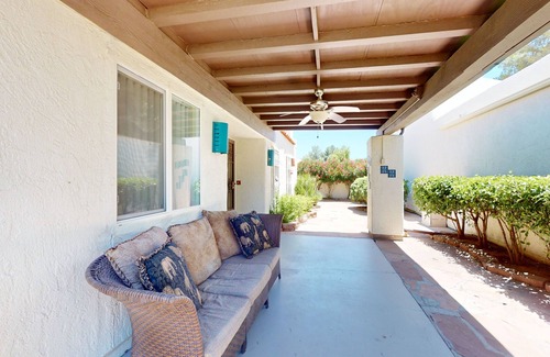Tucson House | Where Earth and Architecture Embrace: Discover the Essence of Adobe Living