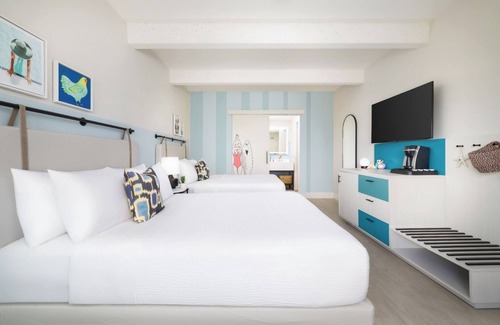 New Town House | Where Fun Meets Chill | 2 Island View Rooms in Blue Flamingo Resort Key West