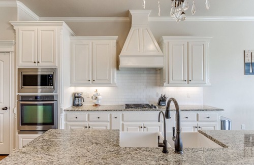 Edmond House | Where Luxury Meets Family-Friendly Living!