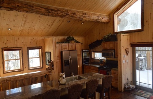 Albany Cabin | Where Luxury Meets the Outdoors Albany, Wyoming